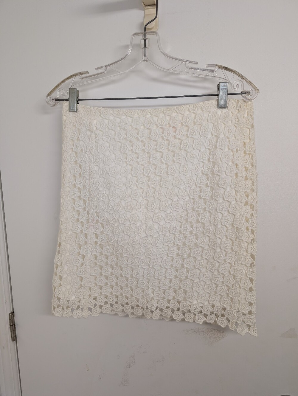 Joe Fresh Eyelet Lace Mini Skirt Size 6 Cream White Boho Cottagecore Summer - Picture 2 of 5